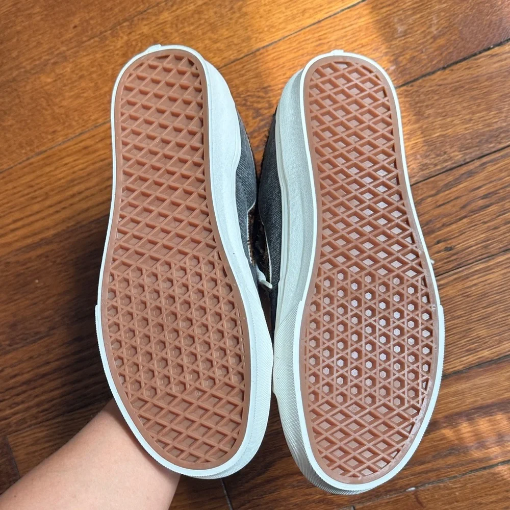 Vans Animal Print (cheetah) High-Top Sneakers - Picture 4 of 4